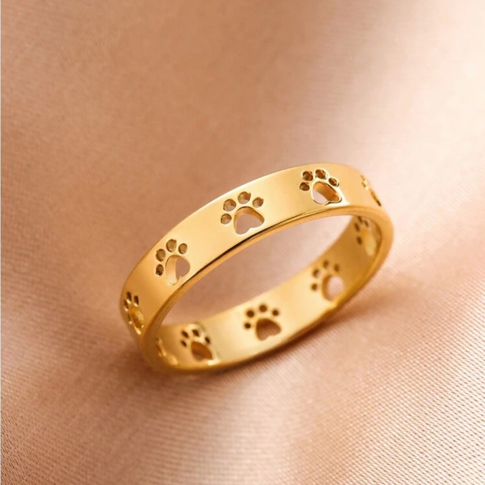Gold Paw Print Ring